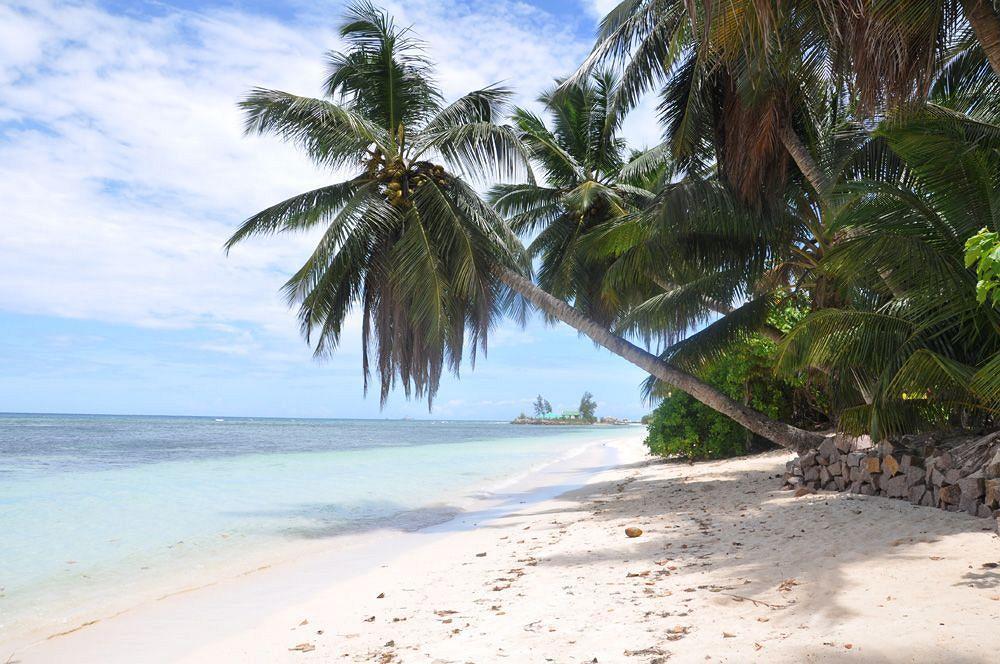 Le Relax Beach House La Digue Exterior photo