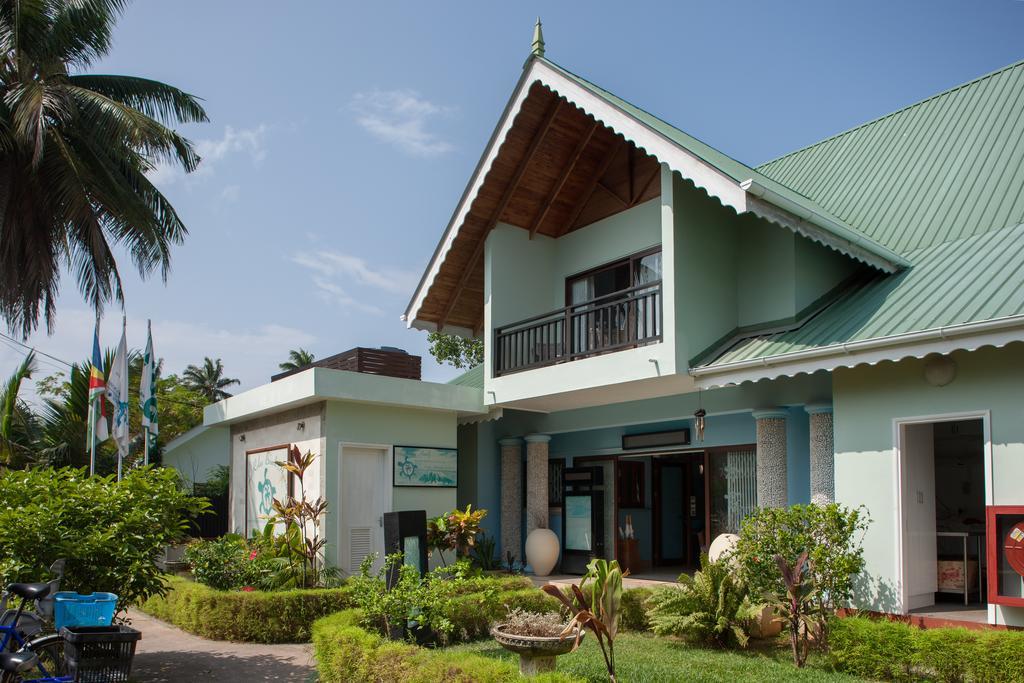 Le Relax Beach House La Digue Exterior photo